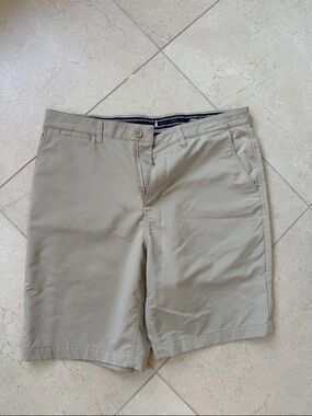 johnnie-O Men's Beige Flat-Front Casual Shorts